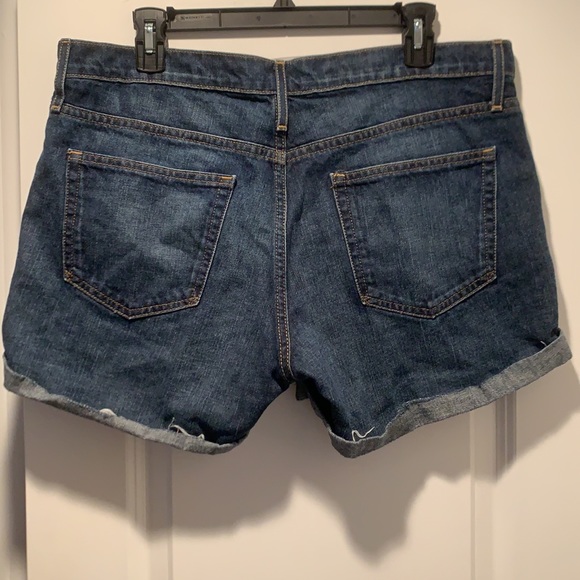 GAP 1969 Dark Girlfriend Cuffed Denim Shorts - Picture 2 of 9